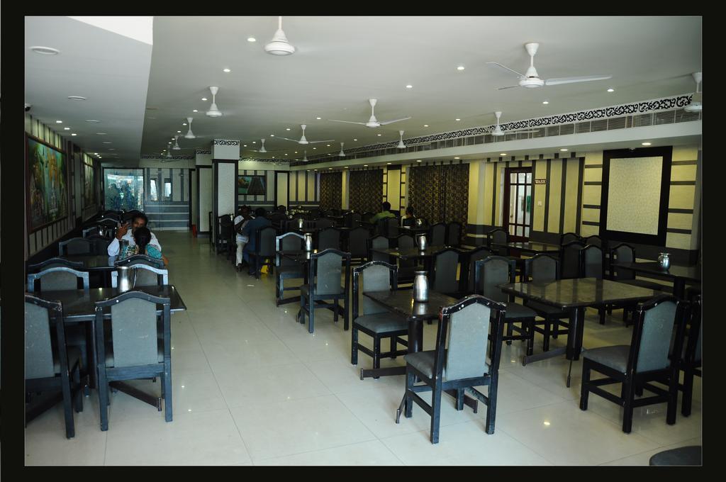 Hotel Mayas Tiruchirappalli Eksteriør bilde