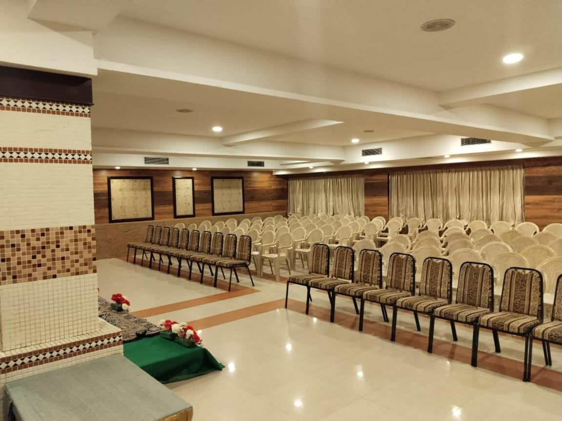 Hotel Mayas Tiruchirappalli Eksteriør bilde