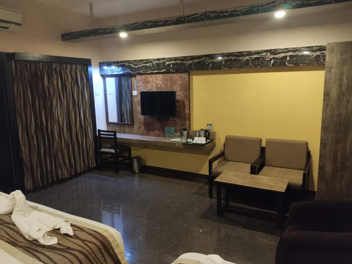 Hotel Mayas Tiruchirappalli Eksteriør bilde