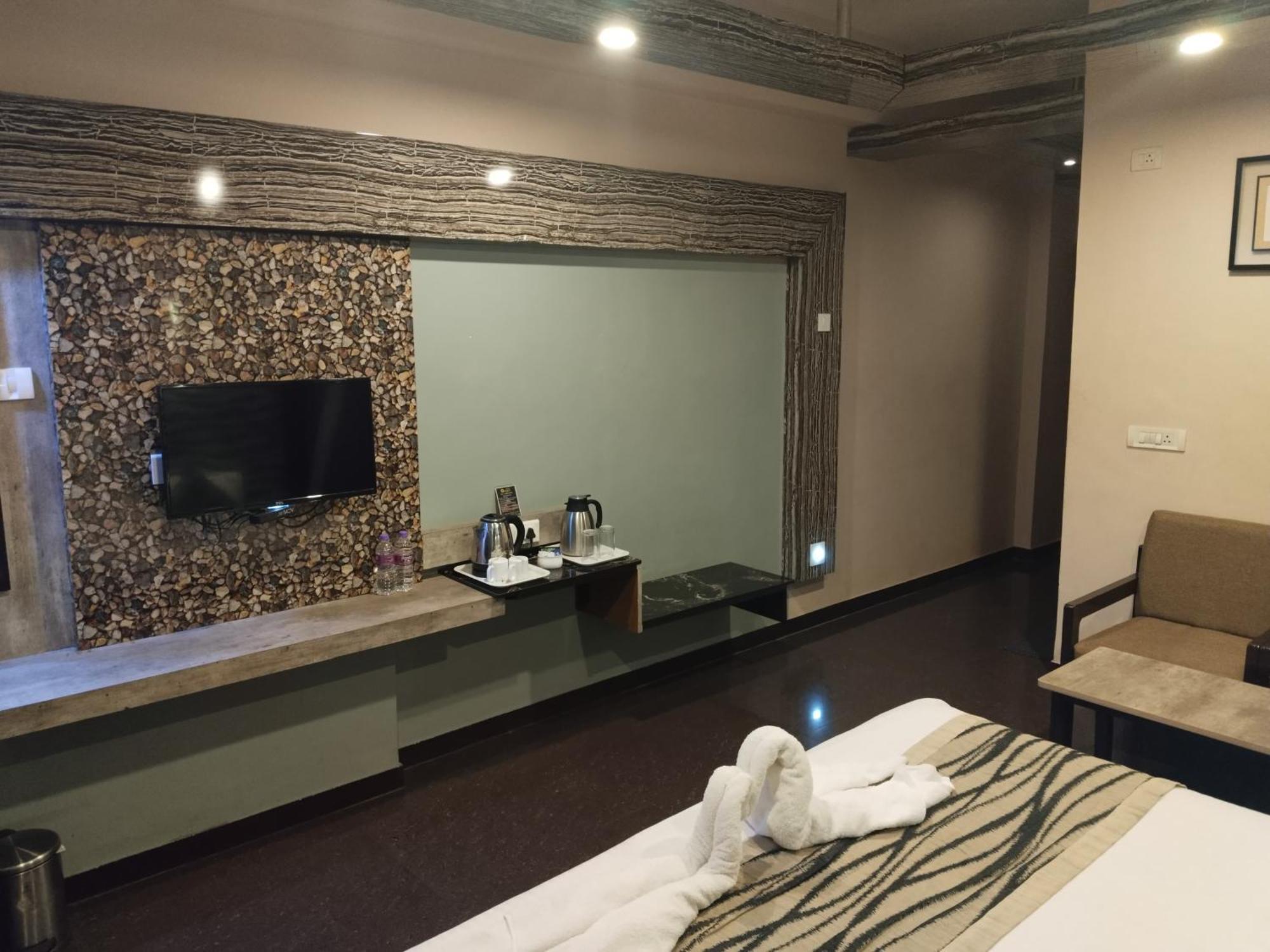 Hotel Mayas Tiruchirappalli Eksteriør bilde