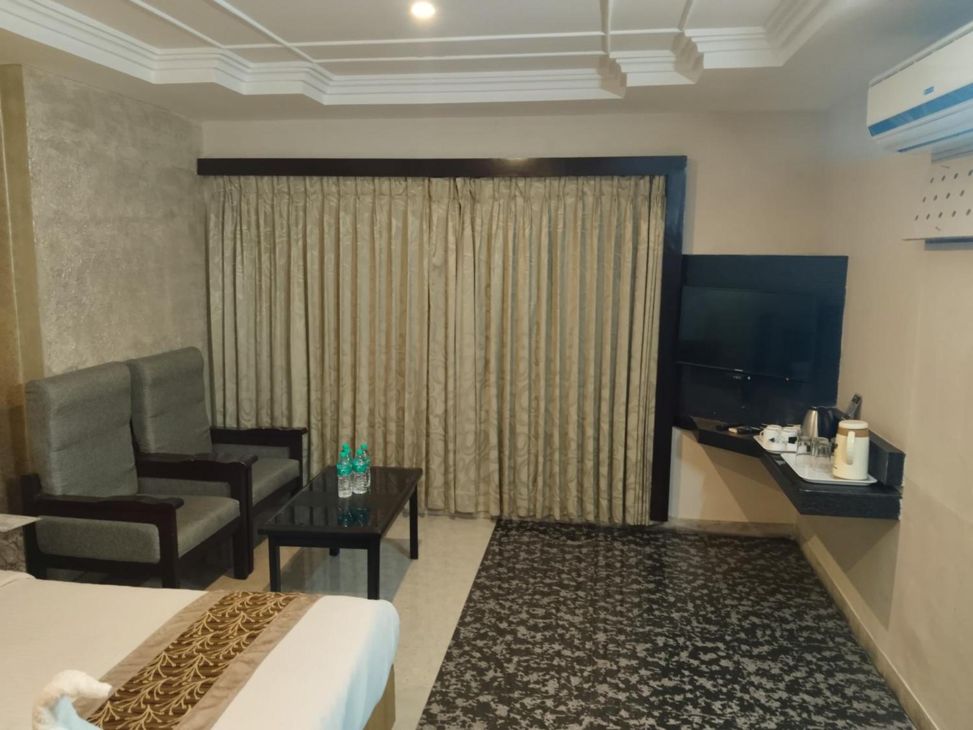 Hotel Mayas Tiruchirappalli Eksteriør bilde